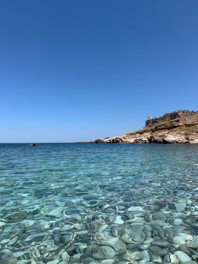 Casa Vacanza Tra Cielo E Mare クストナーチ エクステリア 写真