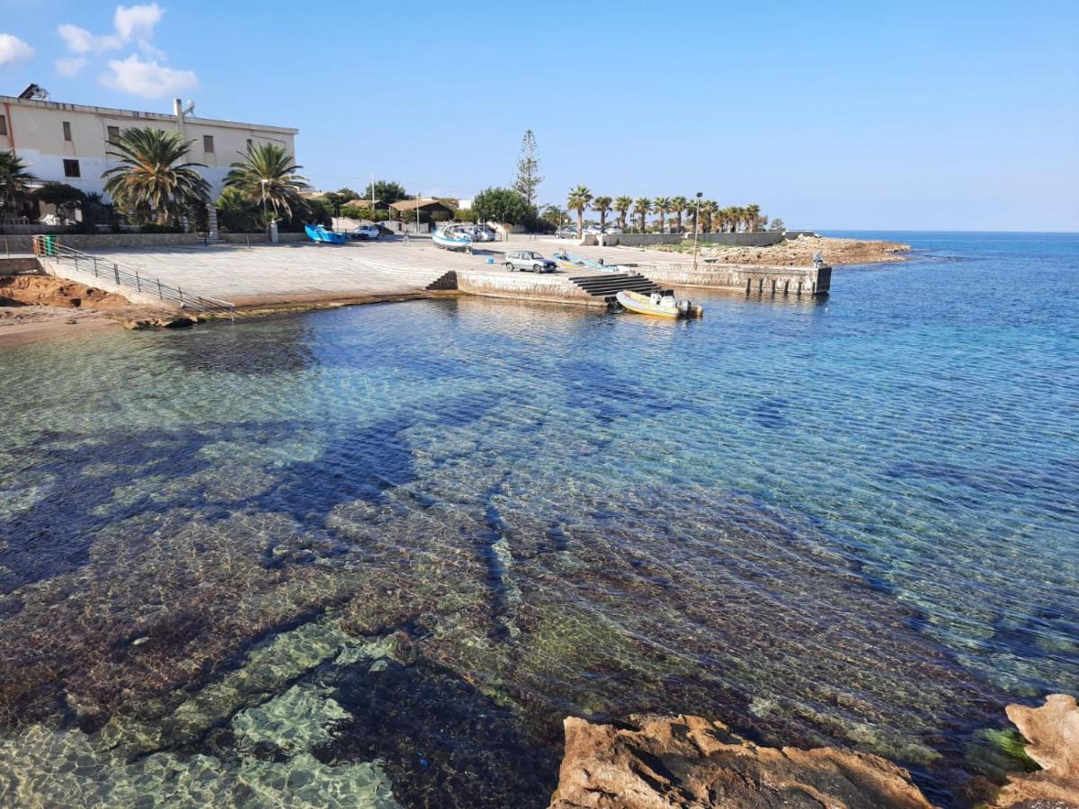 Casa Vacanza Tra Cielo E Mare クストナーチ エクステリア 写真