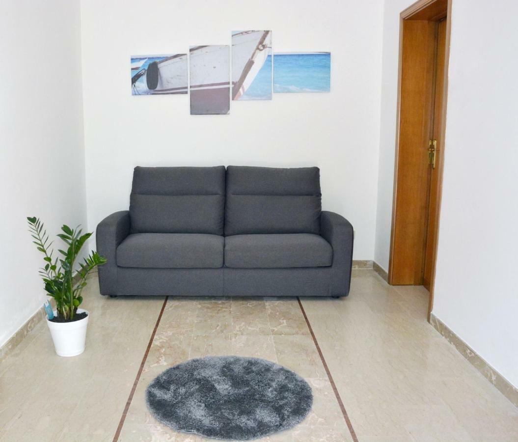Casa Vacanza Tra Cielo E Mare クストナーチ エクステリア 写真