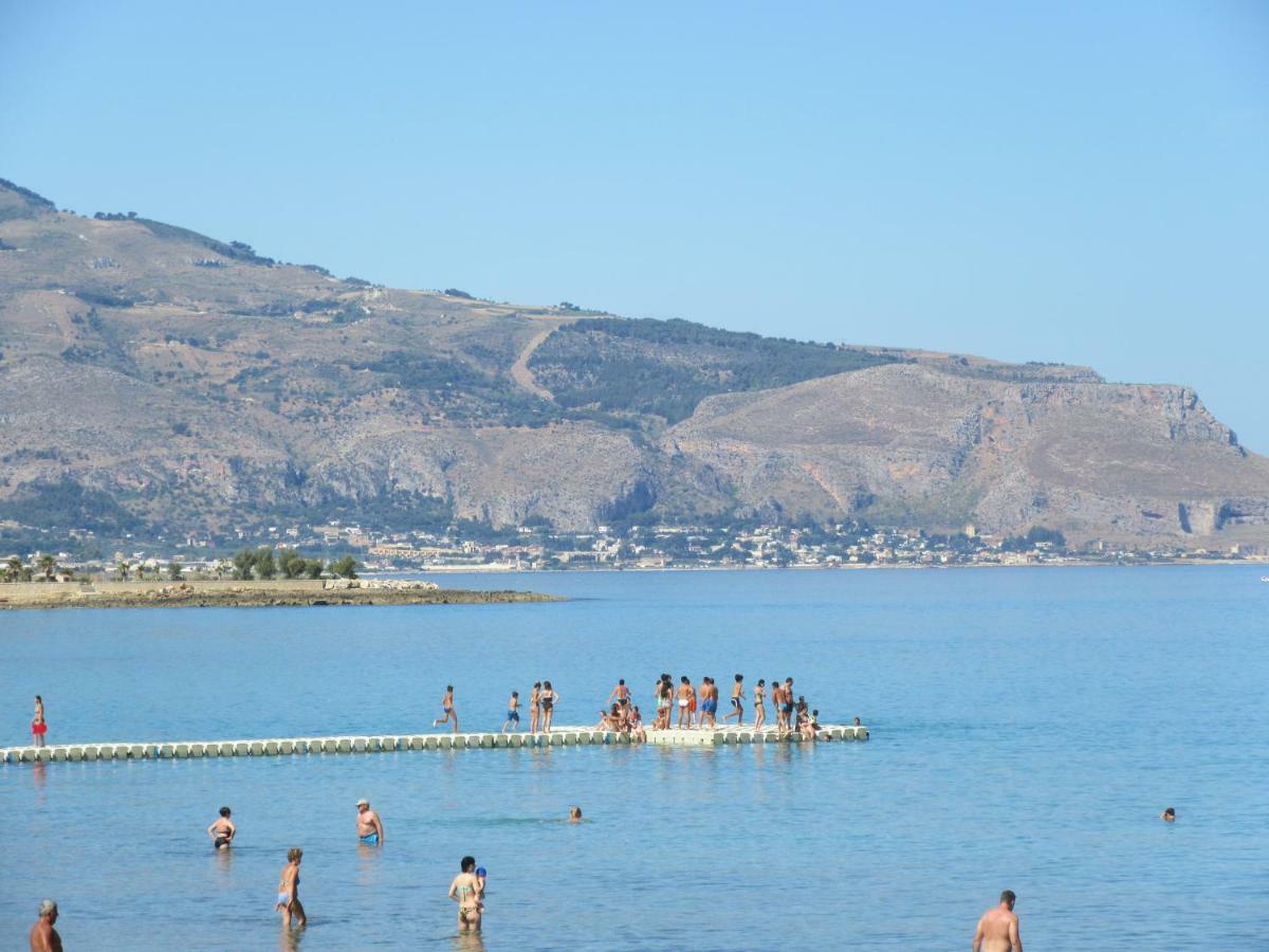 Casa Vacanza Tra Cielo E Mare クストナーチ エクステリア 写真